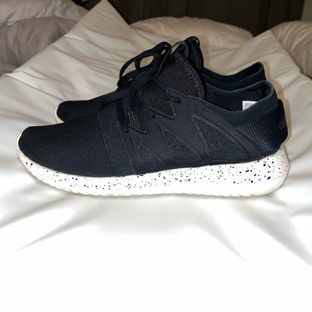 Adidas Tubular Viral Womens sneakers size 6